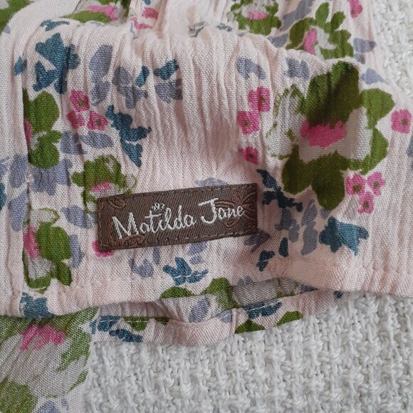 Matilda Jane Women's Size M Pink Floral Like A Lady Bohemian Crochet Tunic Top - Picture 8 of 12